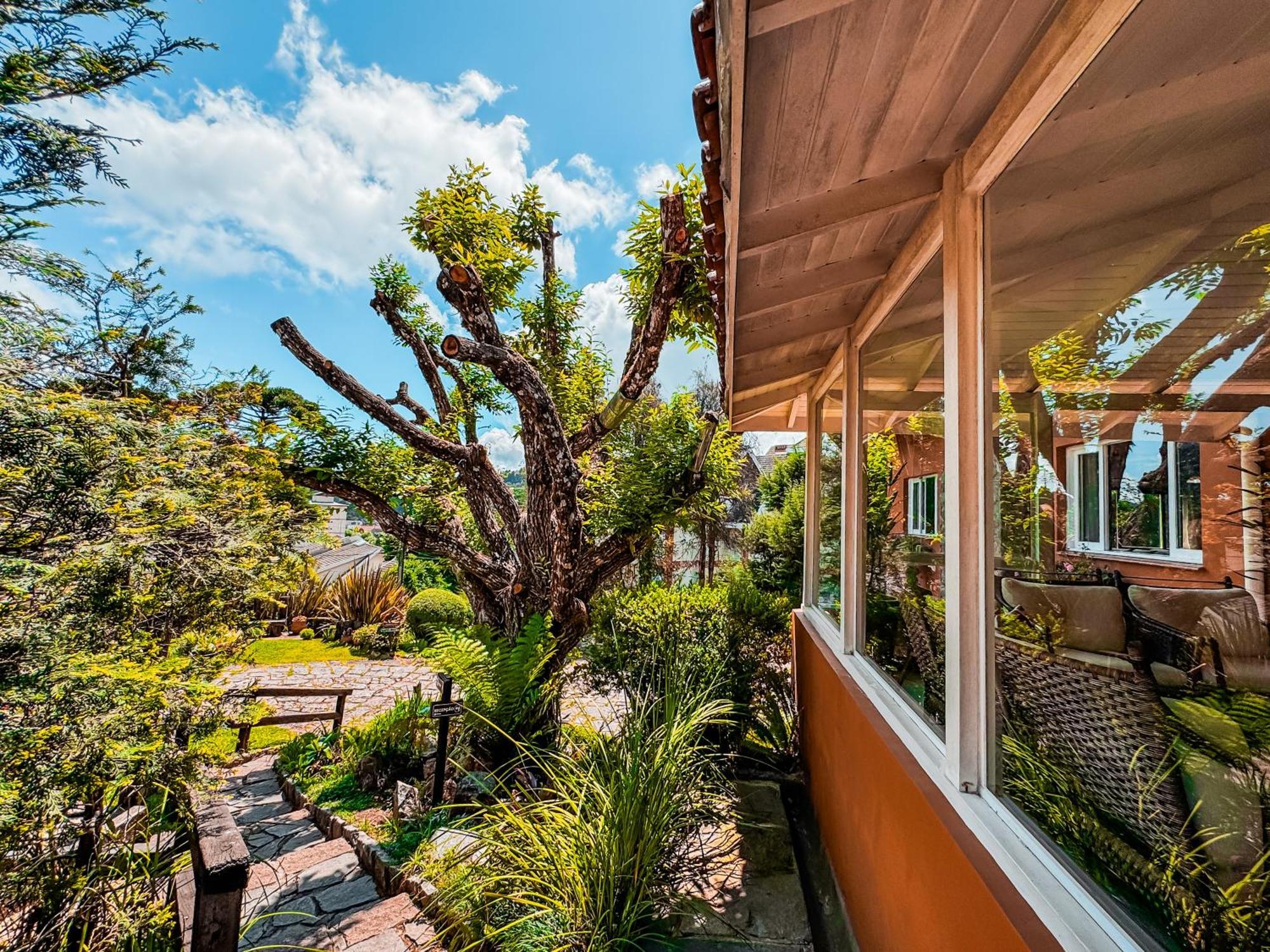 Pousada Victoria Villa By Nacional Inn - A 800 Metros Da Vila Capivari Campos do Jordão Exterior photo